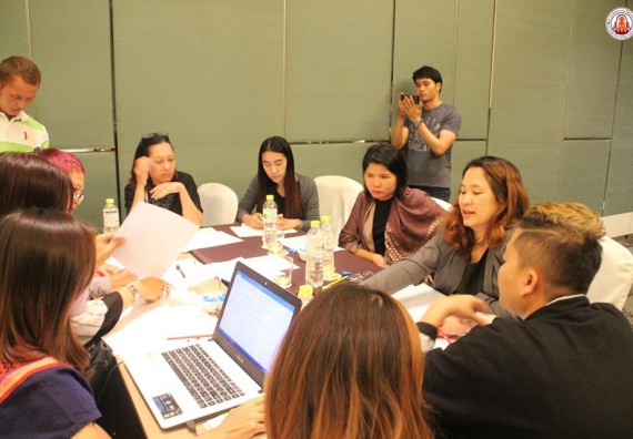 ภาพกิจกรรม คณะวิทยาศาสตร์และเทคโนโลยี เข้าร่วมการทบทวนกลยุทธ์และแผนปฏิบัติราชการ ประจำปี 2561 เพื่อยกร่างแผนปฏิบัติราชการ ประจำปี 2562 (กิจกรรมที่ 2)