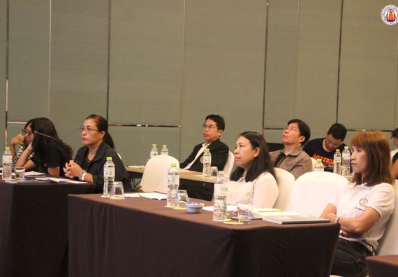 ภาพกิจกรรม คณะวิทยาศาสตร์และเทคโนโลยี เข้าร่วมการทบทวนกลยุทธ์และแผนปฏิบัติราชการ ประจำปี 2561 เพื่อยกร่างแผนปฏิบัติราชการ ประจำปี 2562 (กิจกรรมที่ 2)