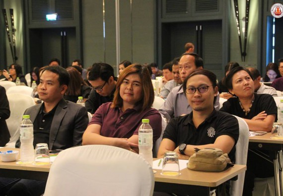 ภาพกิจกรรม คณะวิทยาศาสตร์และเทคโนโลยี เข้าร่วมการทบทวนกลยุทธ์และแผนปฏิบัติราชการ ประจำปี 2561 เพื่อยกร่างแผนปฏิบัติราชการ ประจำปี 2562 (กิจกรรมที่ 2)