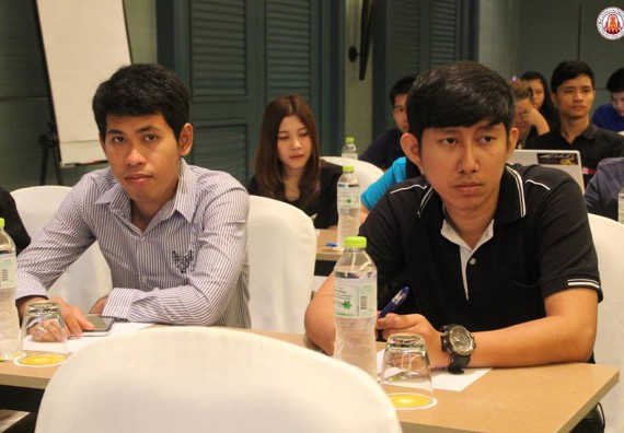 ภาพกิจกรรม คณะวิทยาศาสตร์และเทคโนโลยี เข้าร่วมการทบทวนกลยุทธ์และแผนปฏิบัติราชการ ประจำปี 2561 เพื่อยกร่างแผนปฏิบัติราชการ ประจำปี 2562 (กิจกรรมที่ 2)