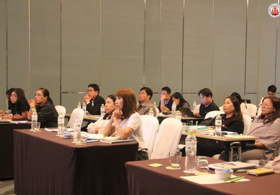 ภาพกิจกรรม คณะวิทยาศาสตร์และเทคโนโลยี เข้าร่วมการทบทวนกลยุทธ์และแผนปฏิบัติราชการ ประจำปี 2561 เพื่อยกร่างแผนปฏิบัติราชการ ประจำปี 2562 (กิจกรรมที่ 2)