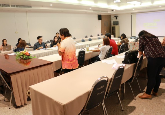 ภาพกิจกรรม คณะวิทยาศาสตร์และเทคโนโลยี จัดการอบรมเชิงปฏิบัติการ เรื่อง การเขียนรายงานการประกันคุณภาพการศึกษาภายใน ระดับคณะ ประจำปีการศึกษา 2560