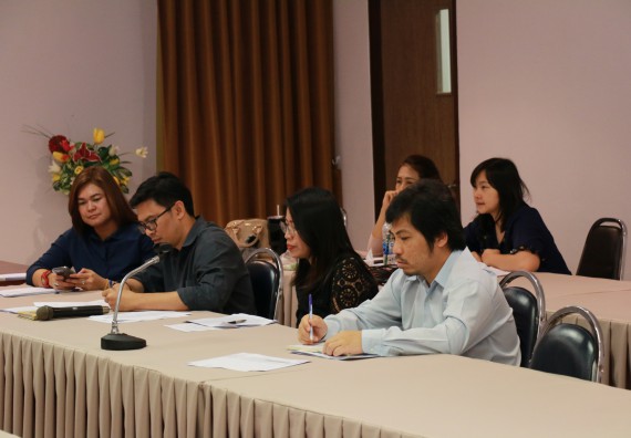 ภาพกิจกรรม คณะวิทยาศาสตร์และเทคโนโลยี จัดการอบรมเชิงปฏิบัติการ เรื่อง การเขียนรายงานการประกันคุณภาพการศึกษาภายใน ระดับคณะ ประจำปีการศึกษา 2560