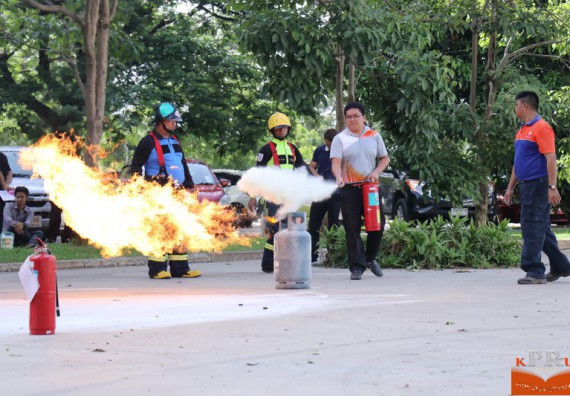 ภาพกิจกรรม คณะวิทยาศาสตร์และเทคโนโลยี เข้าร่วมโครงการป้องกันอัคคีภัยและบรรเทาสาธารณภัย