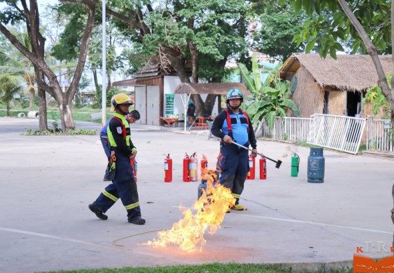 ภาพกิจกรรม คณะวิทยาศาสตร์และเทคโนโลยี เข้าร่วมโครงการป้องกันอัคคีภัยและบรรเทาสาธารณภัย
