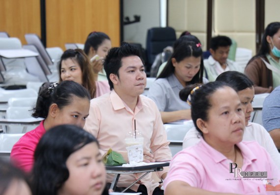 ภาพกิจกรรม คณะวิทยาศาสตร์และเทคโนโลยี เข้าร่วมโครงการ KPRU ร่วมใจ ลดใช้พลังงาน จัดการมลพิษเป็นมิตรกับสิ่งแวดล้อม เนื่องในวันสิ่งแวดล้อมโลก ประจำปี 2561 สำนักงานสีเขียว (Green Office)