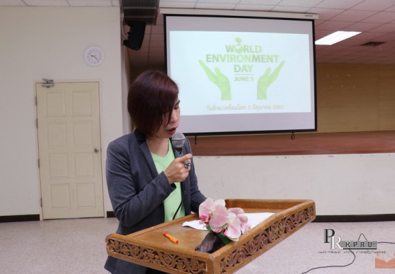 ภาพกิจกรรม คณะวิทยาศาสตร์และเทคโนโลยี เข้าร่วมโครงการ KPRU ร่วมใจ ลดใช้พลังงาน จัดการมลพิษเป็นมิตรกับสิ่งแวดล้อม เนื่องในวันสิ่งแวดล้อมโลก ประจำปี 2561 สำนักงานสีเขียว (Green Office)