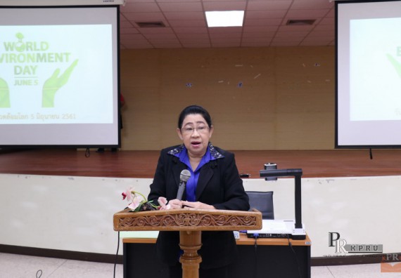 ภาพกิจกรรม คณะวิทยาศาสตร์และเทคโนโลยี เข้าร่วมโครงการ KPRU ร่วมใจ ลดใช้พลังงาน จัดการมลพิษเป็นมิตรกับสิ่งแวดล้อม เนื่องในวันสิ่งแวดล้อมโลก ประจำปี 2561 สำนักงานสีเขียว (Green Office)