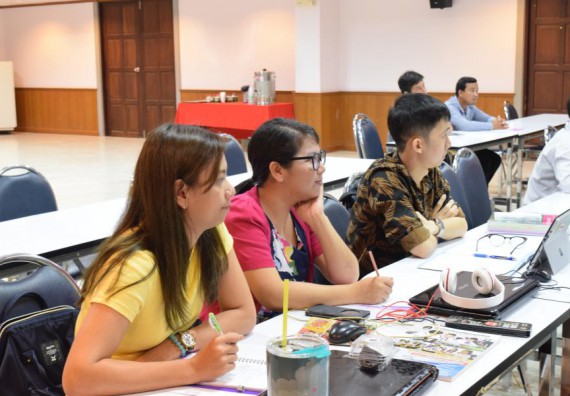 ภาพกิจกรรม คณะวิทยาศาสตร์และเทคโนโลยี เข้าร่วมอบรม เรื่อง การเขียนโครงร่างการวิจัยเพื่อขอรับทุน