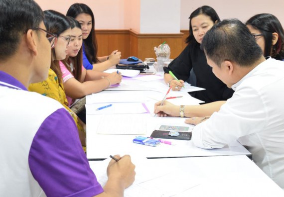 ภาพกิจกรรม คณะวิทยาศาสตร์และเทคโนโลยี เข้าร่วมอบรม เรื่อง การเขียนโครงร่างการวิจัยเพื่อขอรับทุน