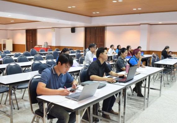 ภาพกิจกรรม คณะวิทยาศาสตร์และเทคโนโลยี เข้าร่วมอบรม เรื่อง การเขียนโครงร่างการวิจัยเพื่อขอรับทุน