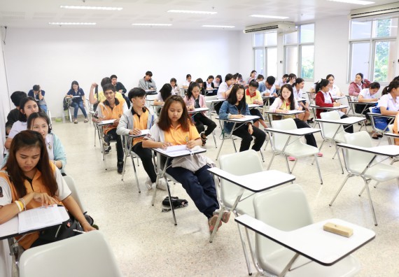 ภาพกิจกรรม  คณะวิทยาศาสตร์และเทคโนโลยี จัดโครงการพัฒนาทักษะภาษาอังกฤษสำหรับนักศึกษาคณะวิทยาศาสตร์และเทคโนโลยี