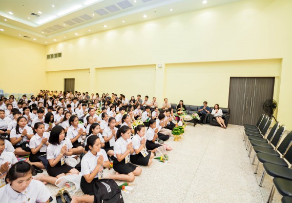 ภาพกิจกรรม สโมสรนักศึกษาคณะวิทยาศาสตร์และเทคโนโลยี จัดกิจกรรมไหว้ครู คณะวิทยาศาสตร์และเทคโนโลยี ประจำปี 2561