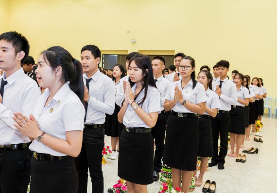 ภาพกิจกรรม สโมสรนักศึกษาคณะวิทยาศาสตร์และเทคโนโลยี จัดกิจกรรมไหว้ครู คณะวิทยาศาสตร์และเทคโนโลยี ประจำปี 2561
