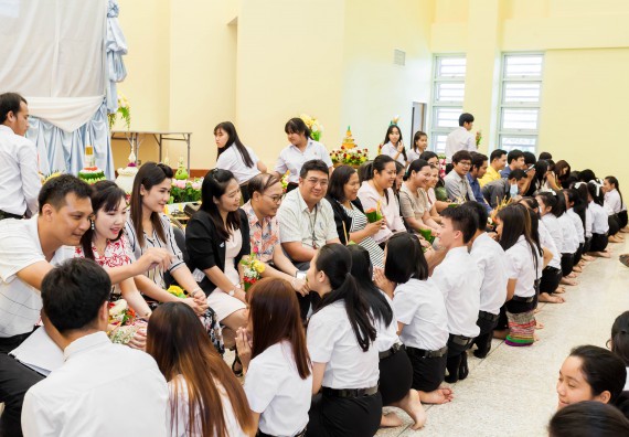 ภาพกิจกรรม สโมสรนักศึกษาคณะวิทยาศาสตร์และเทคโนโลยี จัดกิจกรรมไหว้ครู คณะวิทยาศาสตร์และเทคโนโลยี ประจำปี 2561