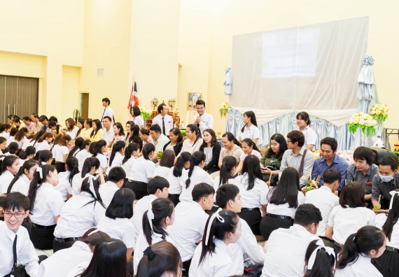 ภาพกิจกรรม สโมสรนักศึกษาคณะวิทยาศาสตร์และเทคโนโลยี จัดกิจกรรมไหว้ครู คณะวิทยาศาสตร์และเทคโนโลยี ประจำปี 2561