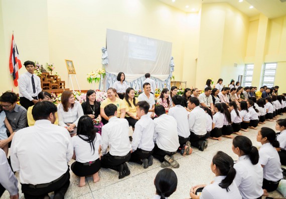 ภาพกิจกรรม สโมสรนักศึกษาคณะวิทยาศาสตร์และเทคโนโลยี จัดกิจกรรมไหว้ครู คณะวิทยาศาสตร์และเทคโนโลยี ประจำปี 2561