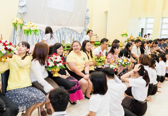 ภาพกิจกรรม สโมสรนักศึกษาคณะวิทยาศาสตร์และเทคโนโลยี จัดกิจกรรมไหว้ครู คณะวิทยาศาสตร์และเทคโนโลยี ประจำปี 2561
