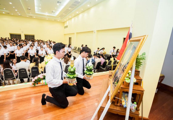 ภาพกิจกรรม สโมสรนักศึกษาคณะวิทยาศาสตร์และเทคโนโลยี จัดกิจกรรมไหว้ครู คณะวิทยาศาสตร์และเทคโนโลยี ประจำปี 2561