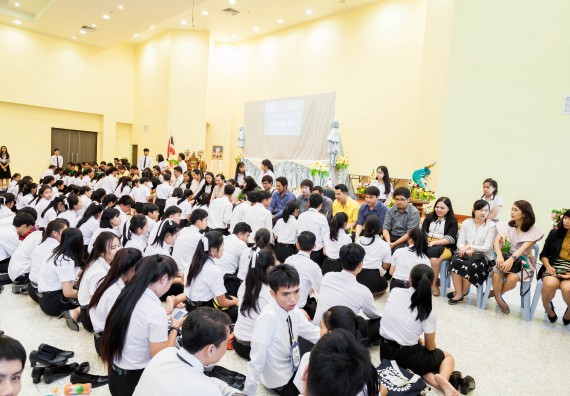 ภาพกิจกรรม สโมสรนักศึกษาคณะวิทยาศาสตร์และเทคโนโลยี จัดกิจกรรมไหว้ครู คณะวิทยาศาสตร์และเทคโนโลยี ประจำปี 2561