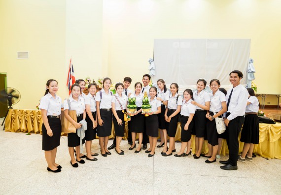 ภาพกิจกรรม สโมสรนักศึกษาคณะวิทยาศาสตร์และเทคโนโลยี จัดกิจกรรมไหว้ครู คณะวิทยาศาสตร์และเทคโนโลยี ประจำปี 2561