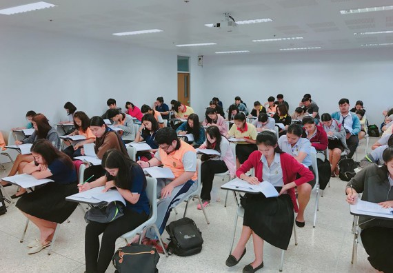 ภาพกิจกรรม  คณะวิทยาศาสตร์และเทคโนโลยี จัดโครงการพัฒนาทักษะภาษาอังกฤษสำหรับนักศึกษาคณะวิทยาศาสตร์และเทคโนโลยี