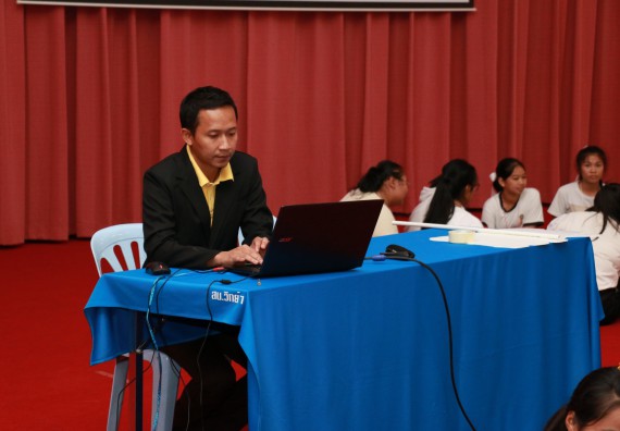 ภาพกิจกรรม สโมสรนักศึกษาคณะวิทยาศาสตร์และเทคโนโลยี จัดอบรมเชิงปฏิบัติการ เรื่อง เสริมสร้างความรู้ความเข้าใจการจัดการขยะจากต้นทาง คณะวิทยาศาสตร์และเทคโนโลยี