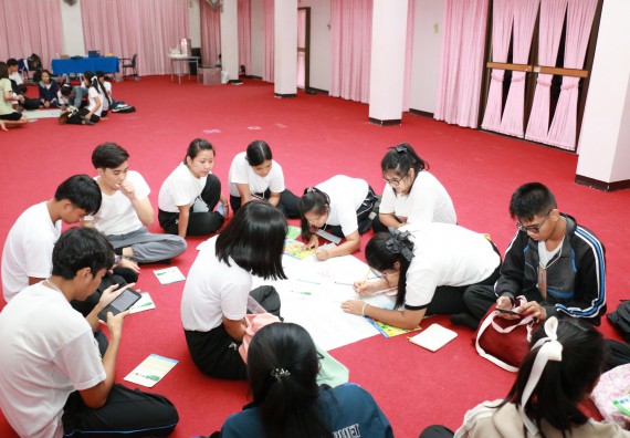 ภาพกิจกรรม สโมสรนักศึกษาคณะวิทยาศาสตร์และเทคโนโลยี จัดอบรมเชิงปฏิบัติการ เรื่อง เสริมสร้างความรู้ความเข้าใจการจัดการขยะจากต้นทาง คณะวิทยาศาสตร์และเทคโนโลยี