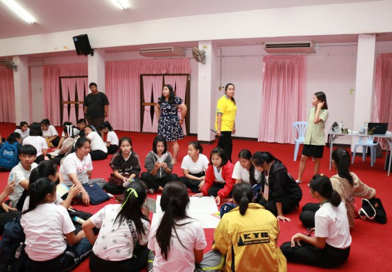 ภาพกิจกรรม สโมสรนักศึกษาคณะวิทยาศาสตร์และเทคโนโลยี จัดอบรมเชิงปฏิบัติการ เรื่อง เสริมสร้างความรู้ความเข้าใจการจัดการขยะจากต้นทาง คณะวิทยาศาสตร์และเทคโนโลยี