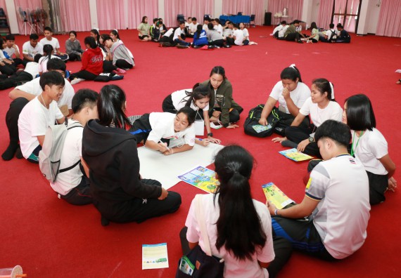 ภาพกิจกรรม สโมสรนักศึกษาคณะวิทยาศาสตร์และเทคโนโลยี จัดอบรมเชิงปฏิบัติการ เรื่อง เสริมสร้างความรู้ความเข้าใจการจัดการขยะจากต้นทาง คณะวิทยาศาสตร์และเทคโนโลยี