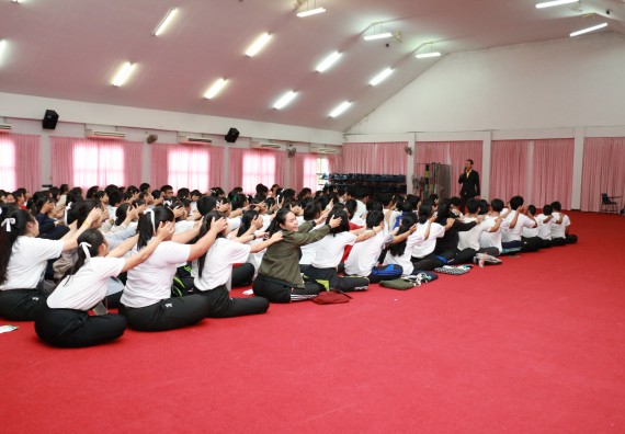 ภาพกิจกรรม สโมสรนักศึกษาคณะวิทยาศาสตร์และเทคโนโลยี จัดอบรมเชิงปฏิบัติการ เรื่อง เสริมสร้างความรู้ความเข้าใจการจัดการขยะจากต้นทาง คณะวิทยาศาสตร์และเทคโนโลยี