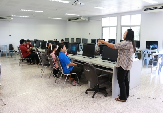 ภาพกิจกรรม คณะวิทยาศาสตร์และเทคโนโลยี จัดกิจกรรมอบรมพัฒนาสมรรถนะการทำวิจัยเฉพาะด้าน โปรแกรมสําเร็จรูป SPSS ขั้นสูง