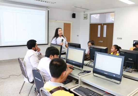 ภาพกิจกรรม คณะวิทยาศาสตร์และเทคโนโลยี จัดกิจกรรมส่งเสริมทักษะการวิเคราะห์เชิงตัวเลข การสื่อสารและการใช้เทคโนโลยีสารสนเทศ โปรแกรมสําเร็จรูป SPSS เบื้องต้น