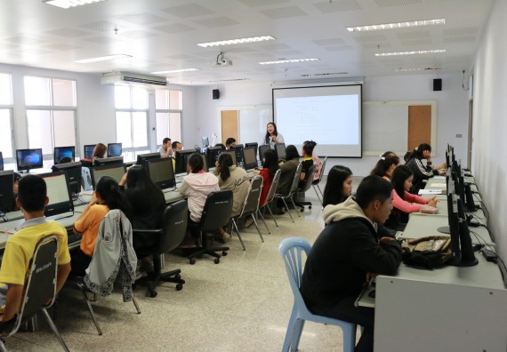 ภาพกิจกรรม คณะวิทยาศาสตร์และเทคโนโลยี จัดกิจกรรมส่งเสริมทักษะการวิเคราะห์เชิงตัวเลข การสื่อสารและการใช้เทคโนโลยีสารสนเทศ โปรแกรมสําเร็จรูป SPSS เบื้องต้น