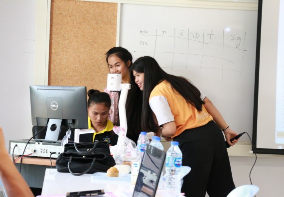 ภาพกิจกรรม คณะวิทยาศาสตร์และเทคโนโลยี จัดกิจกรรมส่งเสริมทักษะการวิเคราะห์เชิงตัวเลข การสื่อสารและการใช้เทคโนโลยีสารสนเทศ โปรแกรมสําเร็จรูป SPSS เบื้องต้น