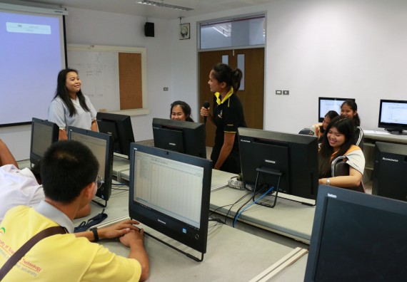 ภาพกิจกรรม คณะวิทยาศาสตร์และเทคโนโลยี จัดกิจกรรมส่งเสริมทักษะการวิเคราะห์เชิงตัวเลข การสื่อสารและการใช้เทคโนโลยีสารสนเทศ โปรแกรมสําเร็จรูป SPSS เบื้องต้น