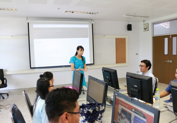 ภาพกิจกรรม คณะวิทยาศาสตร์และเทคโนโลยี จัดกิจกรรมการพัฒนาการจัดการเรียนการสอนเป็นภาษาอังกฤษโดยใช้ APPLICATION