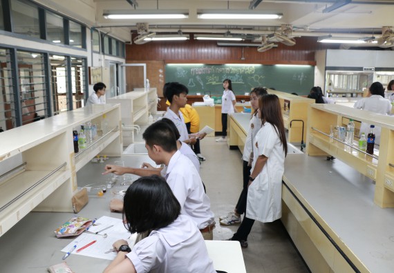 ภาพกิจกรรม การแข่งขันทักษะทางวิทยาศาสตร์และเทคโนโลยี มัธยมศึกษาปีที่ 1-3 ประจำปี 2561