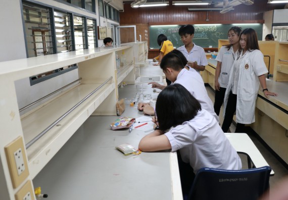 ภาพกิจกรรม การแข่งขันทักษะทางวิทยาศาสตร์และเทคโนโลยี มัธยมศึกษาปีที่ 1-3 ประจำปี 2561