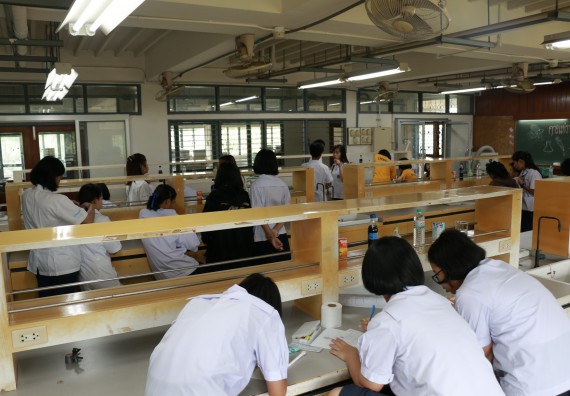 ภาพกิจกรรม การแข่งขันทักษะทางวิทยาศาสตร์และเทคโนโลยี มัธยมศึกษาปีที่ 1-3 ประจำปี 2561