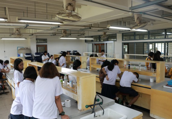 ภาพกิจกรรม การแข่งขันทักษะทางวิทยาศาสตร์และเทคโนโลยี มัธยมศึกษาปีที่ 1-3 ประจำปี 2561