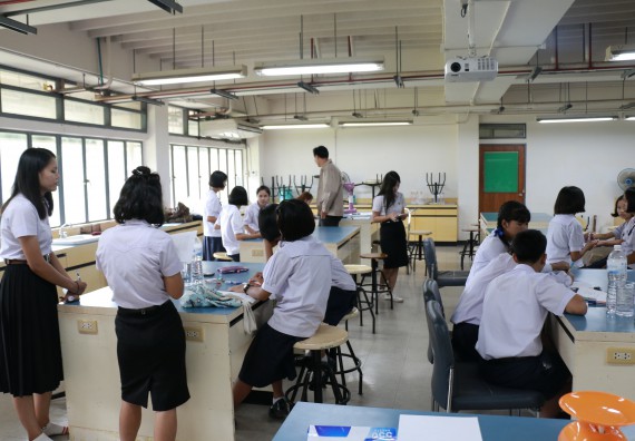 ภาพกิจกรรม การแข่งขันทักษะทางวิทยาศาสตร์และเทคโนโลยี มัธยมศึกษาปีที่ 1-3 ประจำปี 2561