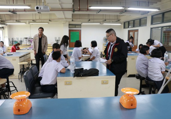 ภาพกิจกรรม การแข่งขันทักษะทางวิทยาศาสตร์และเทคโนโลยี มัธยมศึกษาปีที่ 1-3 ประจำปี 2561