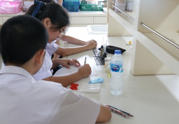 ภาพกิจกรรม การแข่งขันทักษะทางวิทยาศาสตร์และเทคโนโลยี มัธยมศึกษาปีที่ 1-3 ประจำปี 2561