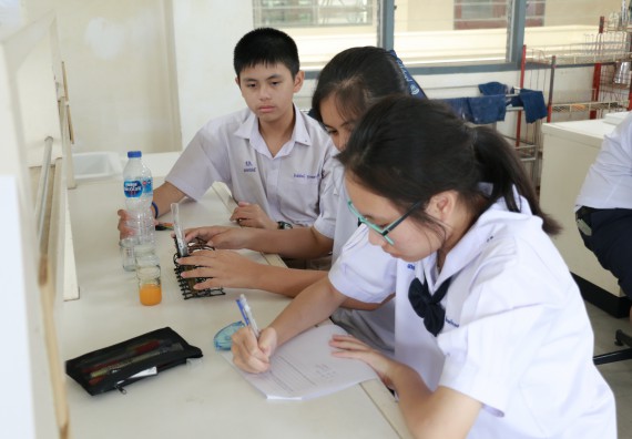 ภาพกิจกรรม การแข่งขันทักษะทางวิทยาศาสตร์และเทคโนโลยี มัธยมศึกษาปีที่ 1-3 ประจำปี 2561