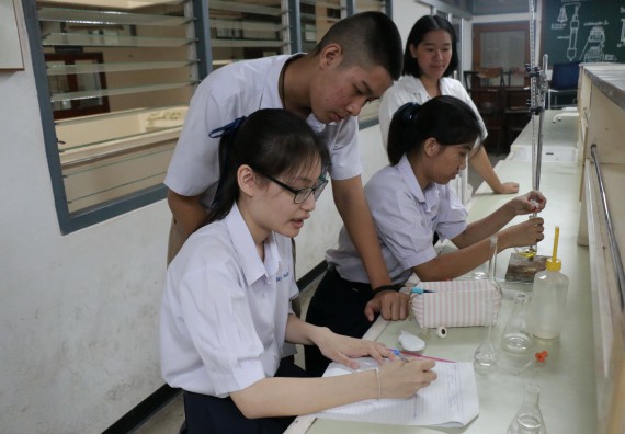 ภาพกิจกรรม การแข่งขันทักษะทางวิทยาศาสตร์และเทคโนโลยี มัธยมศึกษาปีที่ 4-6 ประจำปี 2561