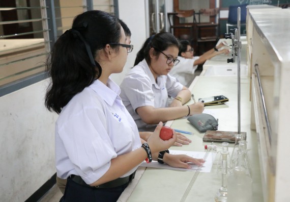 ภาพกิจกรรม การแข่งขันทักษะทางวิทยาศาสตร์และเทคโนโลยี มัธยมศึกษาปีที่ 4-6 ประจำปี 2561