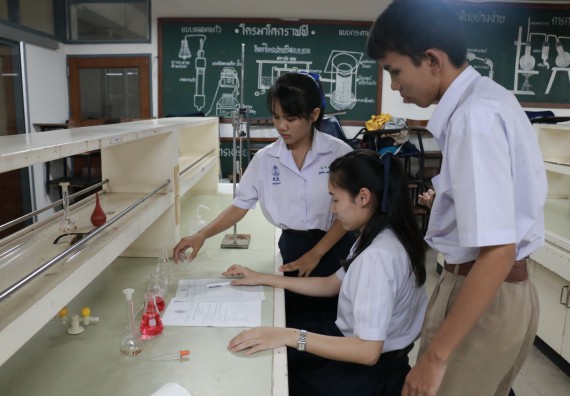 ภาพกิจกรรม การแข่งขันทักษะทางวิทยาศาสตร์และเทคโนโลยี มัธยมศึกษาปีที่ 4-6 ประจำปี 2561