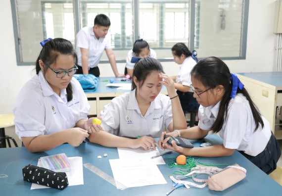 ภาพกิจกรรม การแข่งขันทักษะทางวิทยาศาสตร์และเทคโนโลยี มัธยมศึกษาปีที่ 4-6 ประจำปี 2561