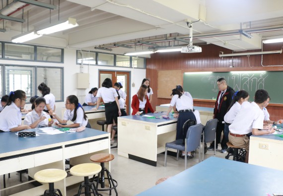 ภาพกิจกรรม การแข่งขันทักษะทางวิทยาศาสตร์และเทคโนโลยี มัธยมศึกษาปีที่ 4-6 ประจำปี 2561